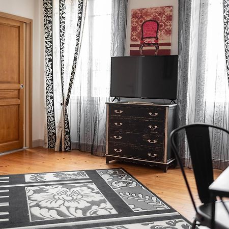 Au Nid De La Madeleine Bed and Breakfast Gaillac Εξωτερικό φωτογραφία