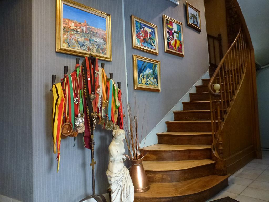 Au Nid De La Madeleine Bed and Breakfast Gaillac Δωμάτιο φωτογραφία
