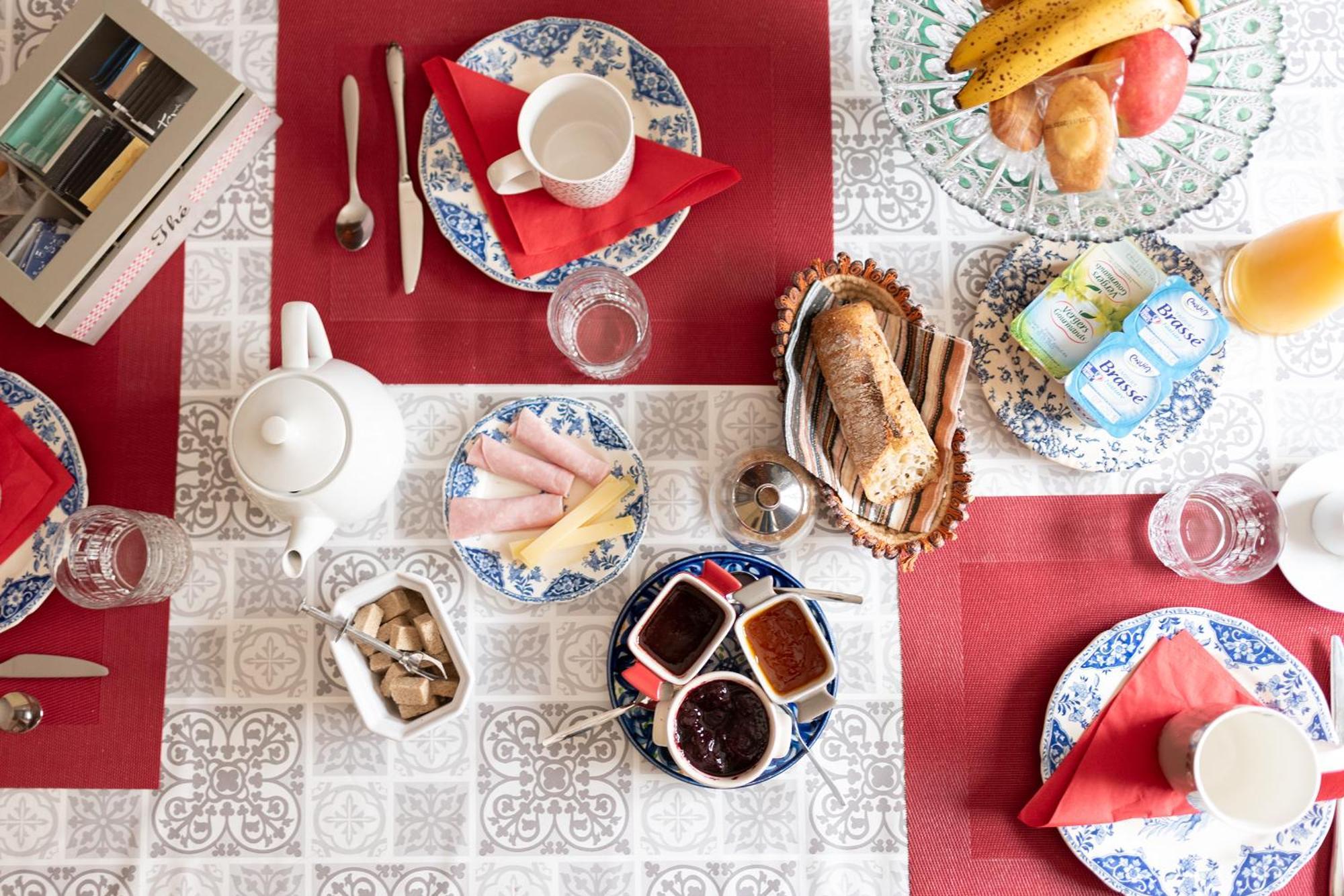 Au Nid De La Madeleine Bed and Breakfast Gaillac Εξωτερικό φωτογραφία